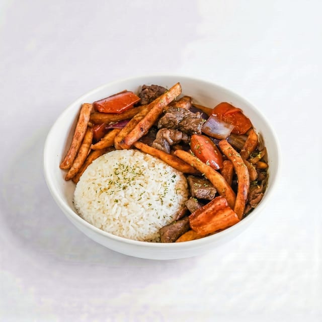 Lomo Saltado.